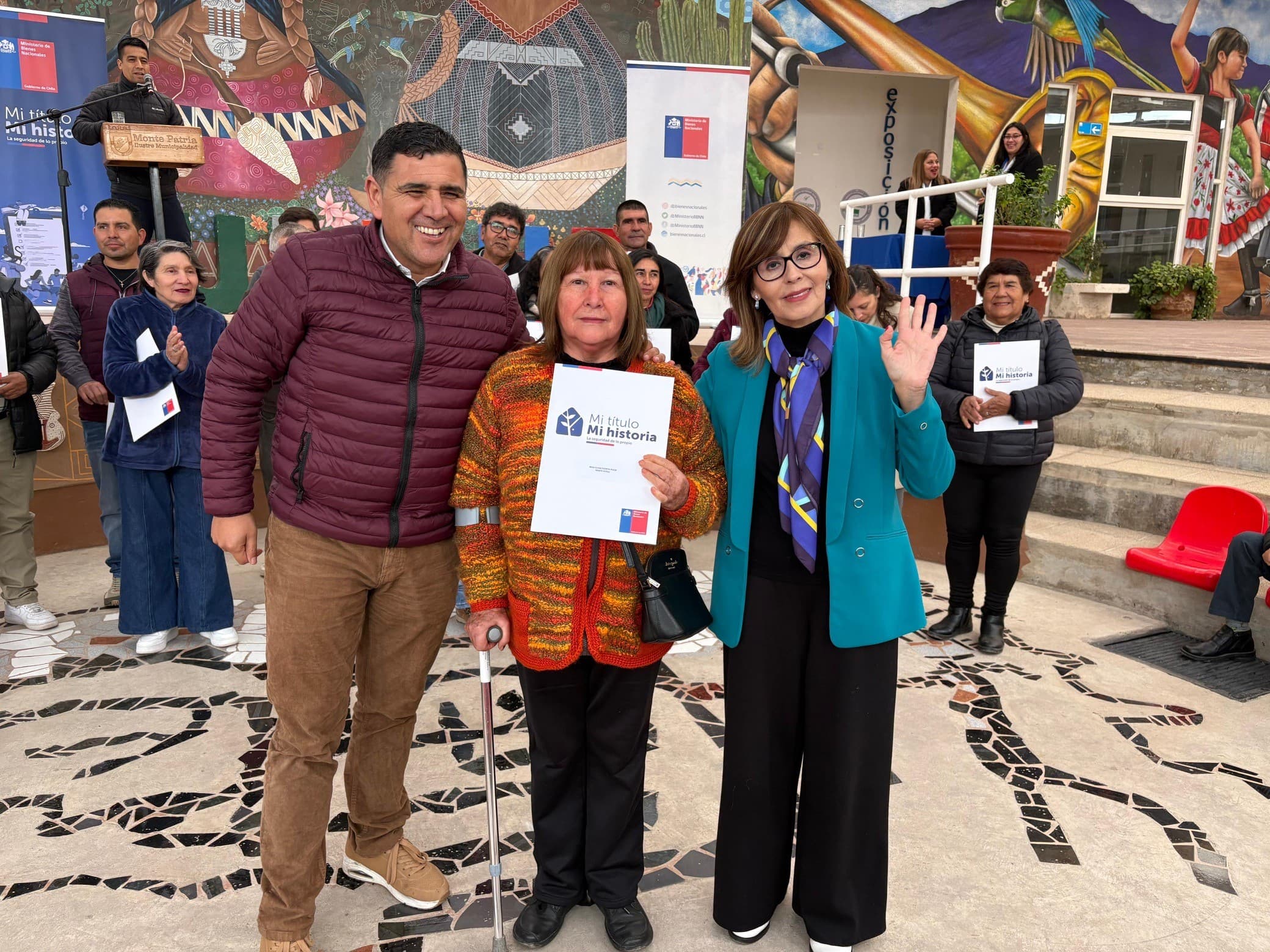 18 familias de Monte Patria reciben títulos de dominio de sus viviendas — foto 1