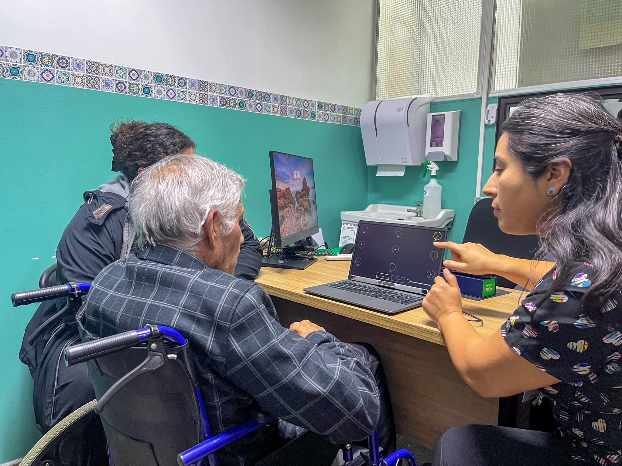 Hospital de Coquimbo refuerza atención a pacientes con ELA con equipo multidisciplinario
