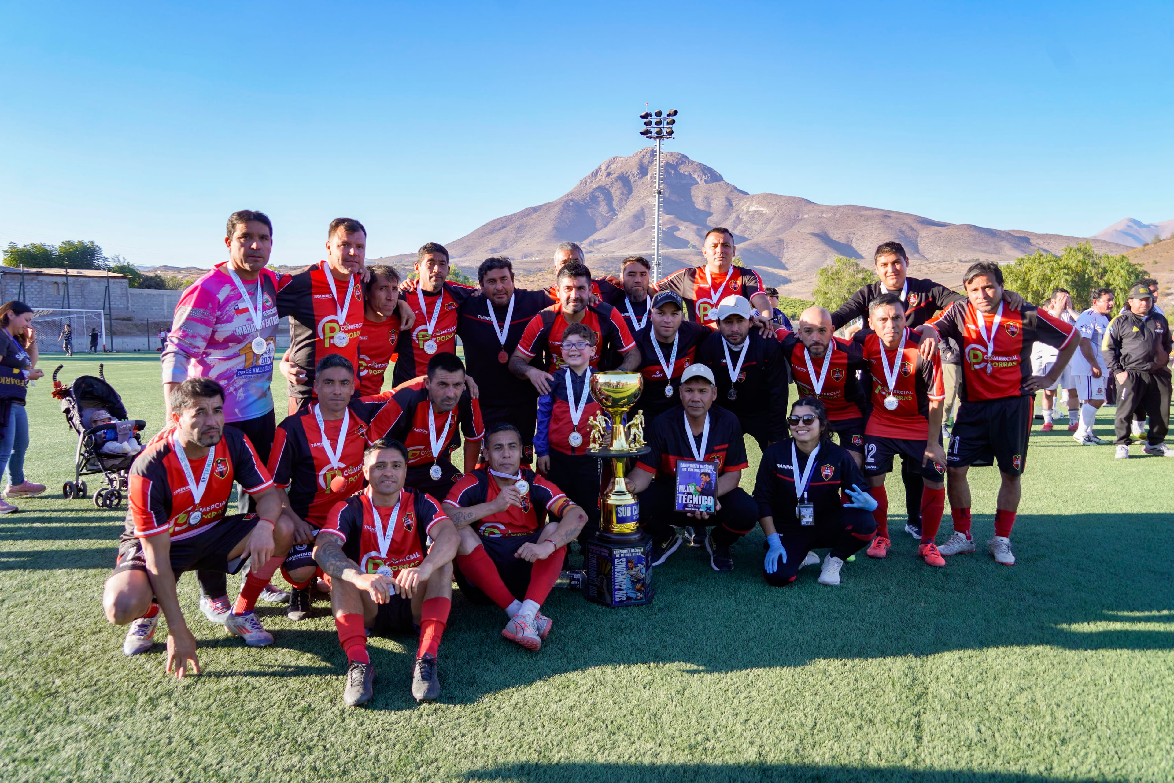 Unión Wanders de El Peralito logra segundo lugar en final nacional FENFUR Senior +40