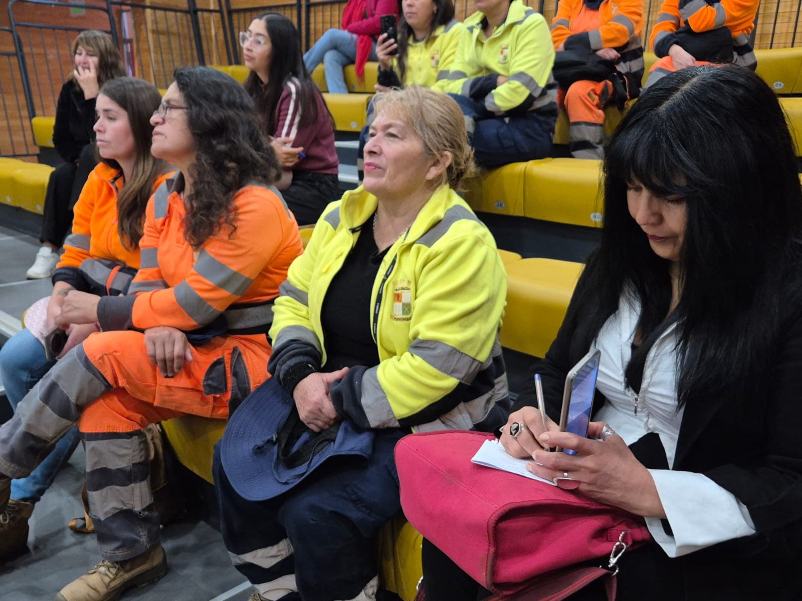 Mujeres jefas de hogar de Punitaqui reciben charla sobre mediación familiar — foto 1