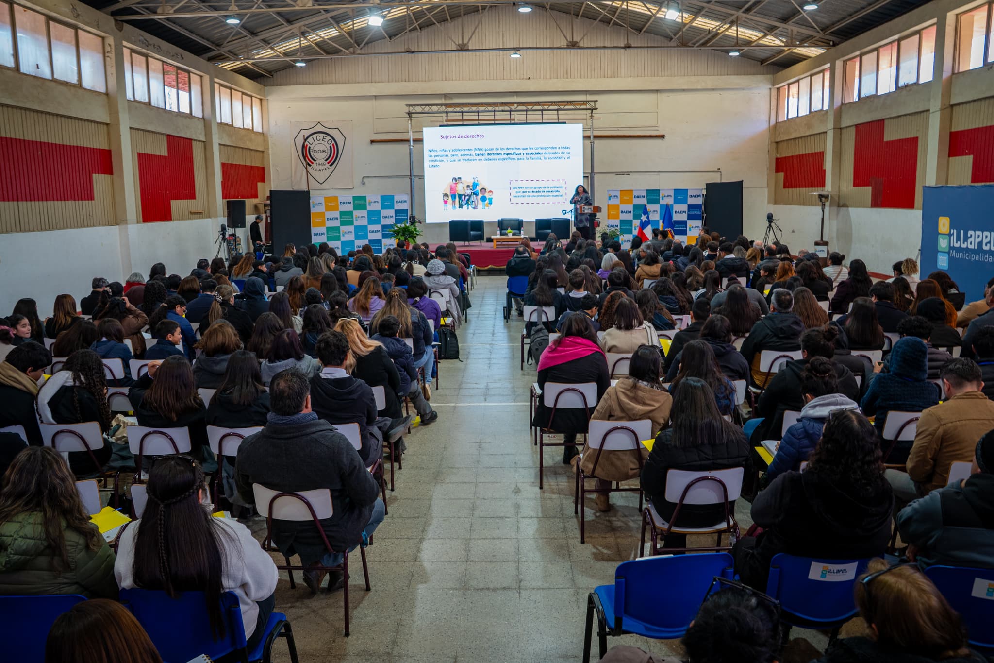 Illapel realiza seminario sobre convivencia escolar y salud mental — foto 2