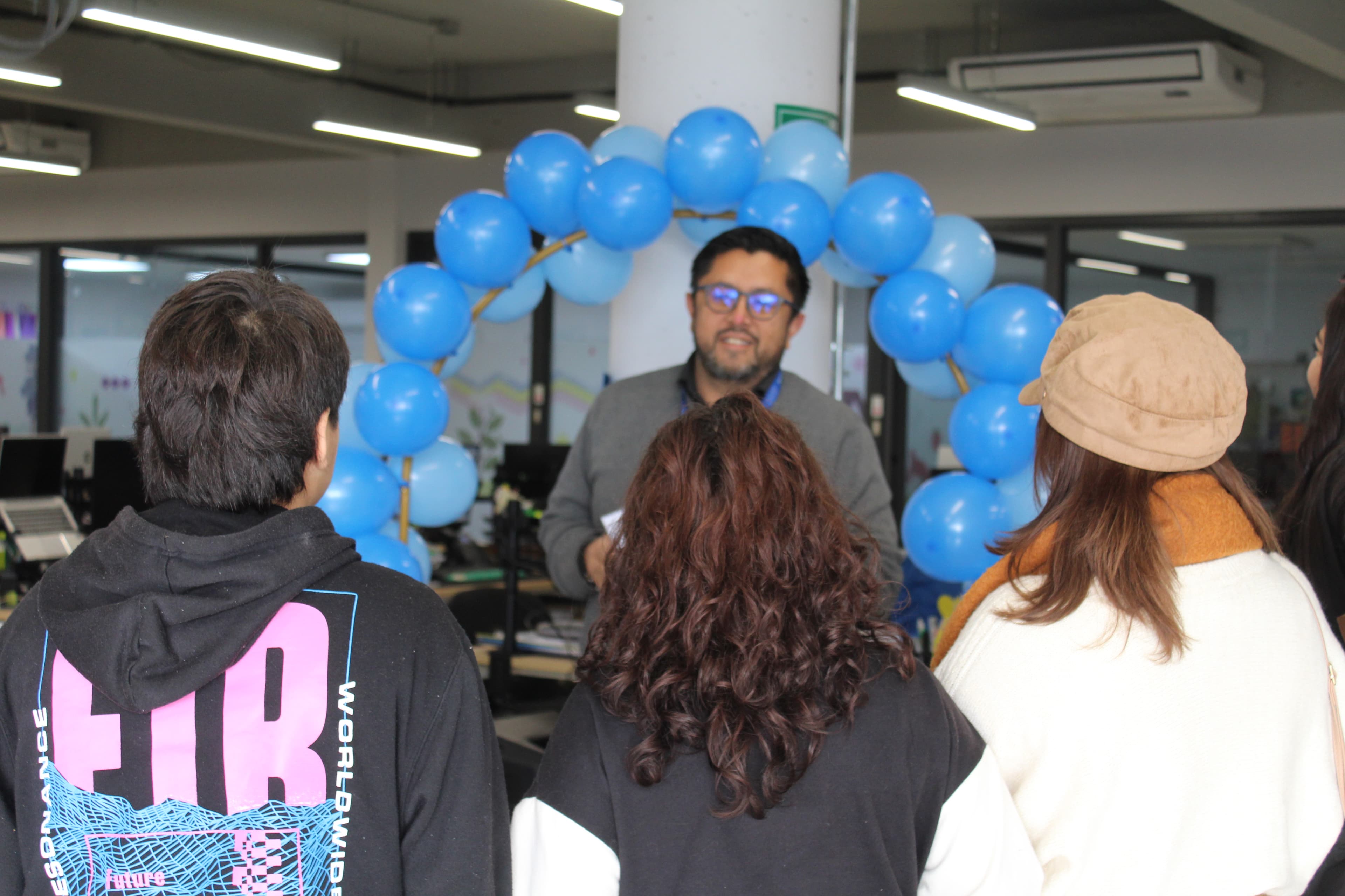Servicio de Protección lanza Pasaporte de Exploradores para niños bajo cuidado estatal