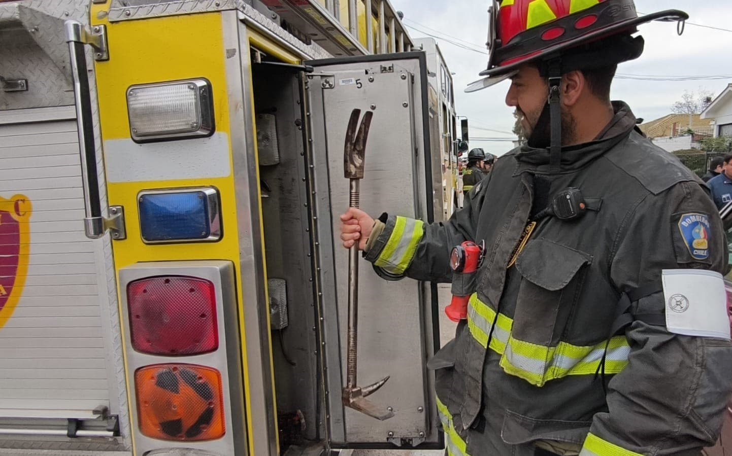 Seremi del Trabajo informa derechos laborales de voluntarios de bomberos en emergencia — foto 1