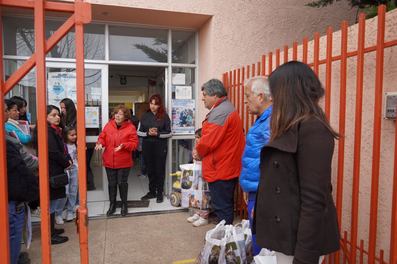 Escuela de Romero continúa sin clases por daño en sistema de agua potable — foto 7