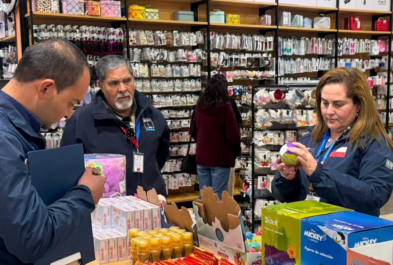 Seremi de Salud llama a comprar juguetes seguros en el Día de la Niñez — foto 1