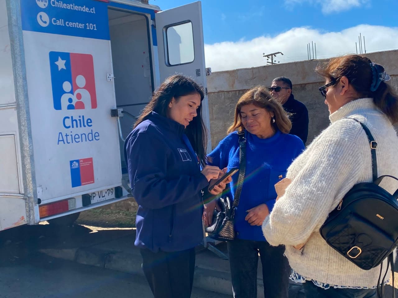 IPS ChileAtiende despliega atención móvil para familias afectadas por emergencia — foto 2