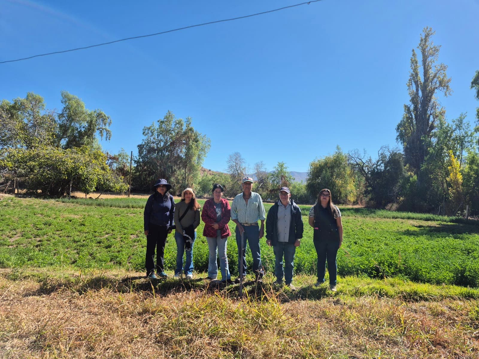 Usuarios de INDAP en Combarbalá reciben visita de dirigencia en control social