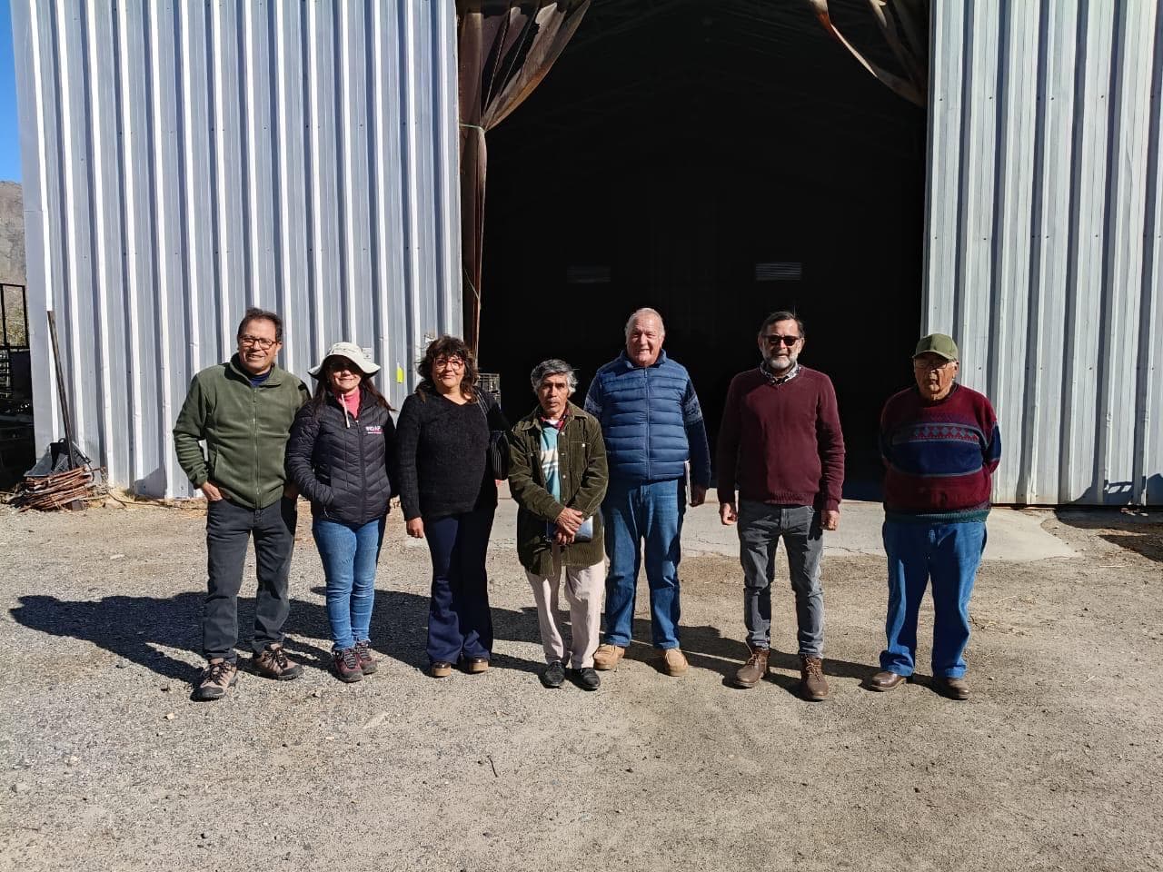 Dirigencia de INDAP visitó cooperativa y productor caprino en Salamanca