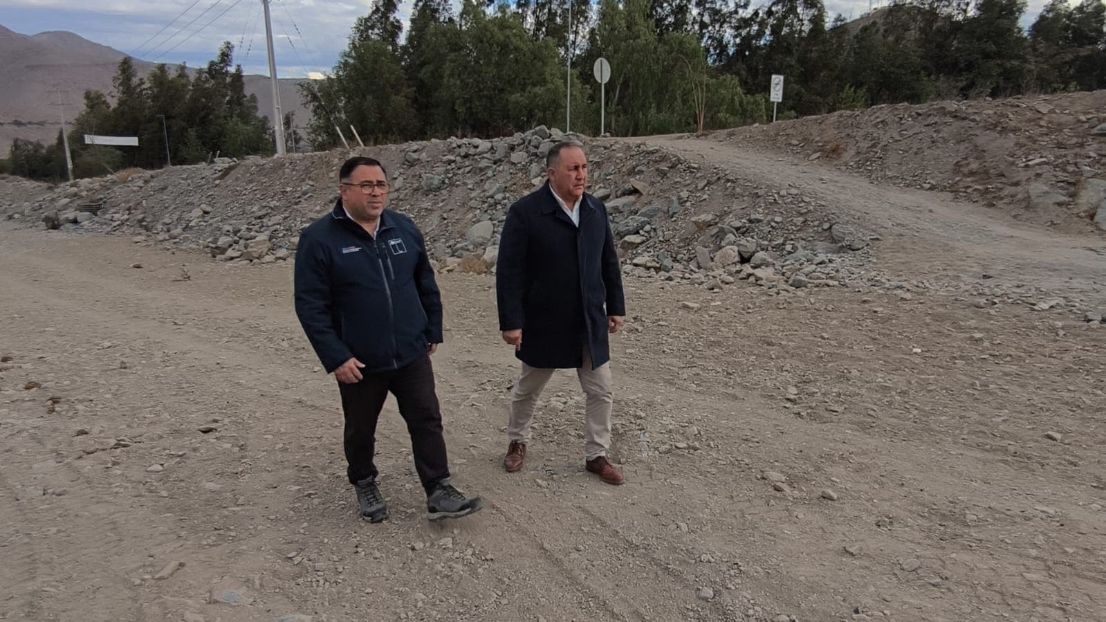 Autoridades revisan obras en quebradas de Vicuña ante sistema frontal