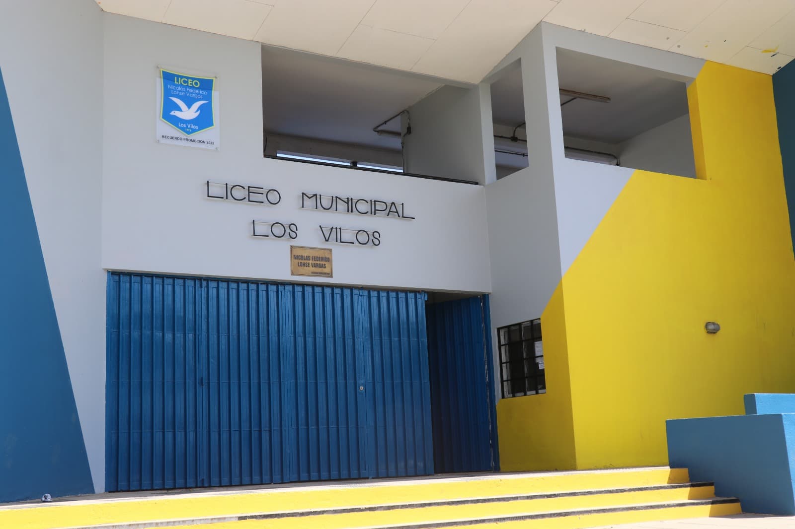 Los Vilos firma convenio por $1.732 millones para reconstruir liceo afectado por explosión