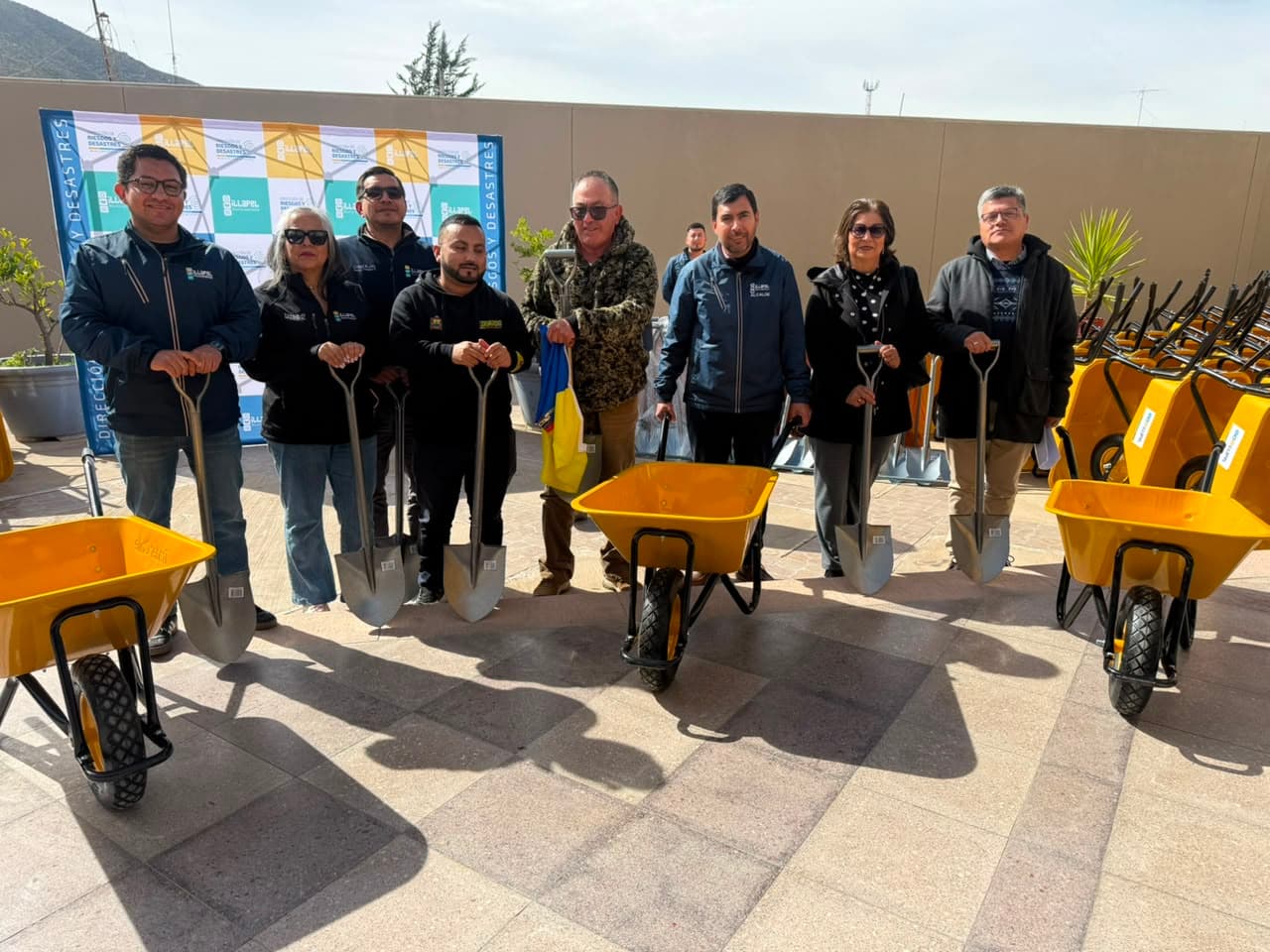Municipio de Illapel entrega implementos a brigadas comunitarias
