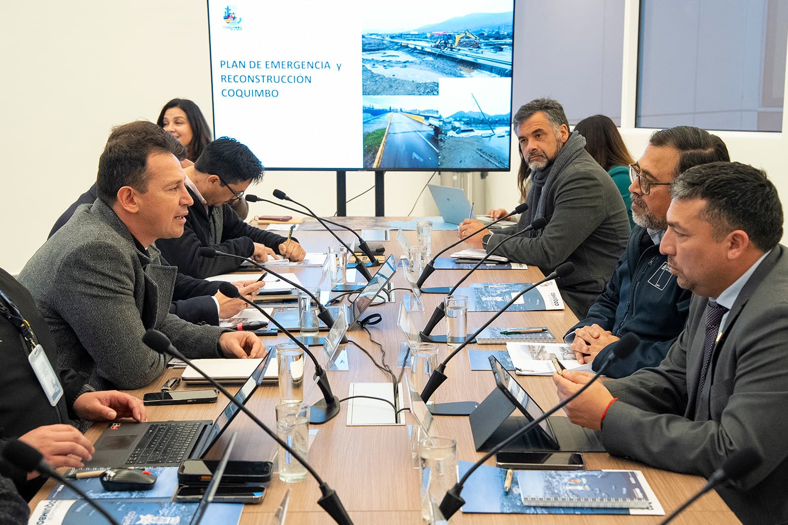 Gobierno y municipio coordinan reconstrucción de Coquimbo tras sistema frontal