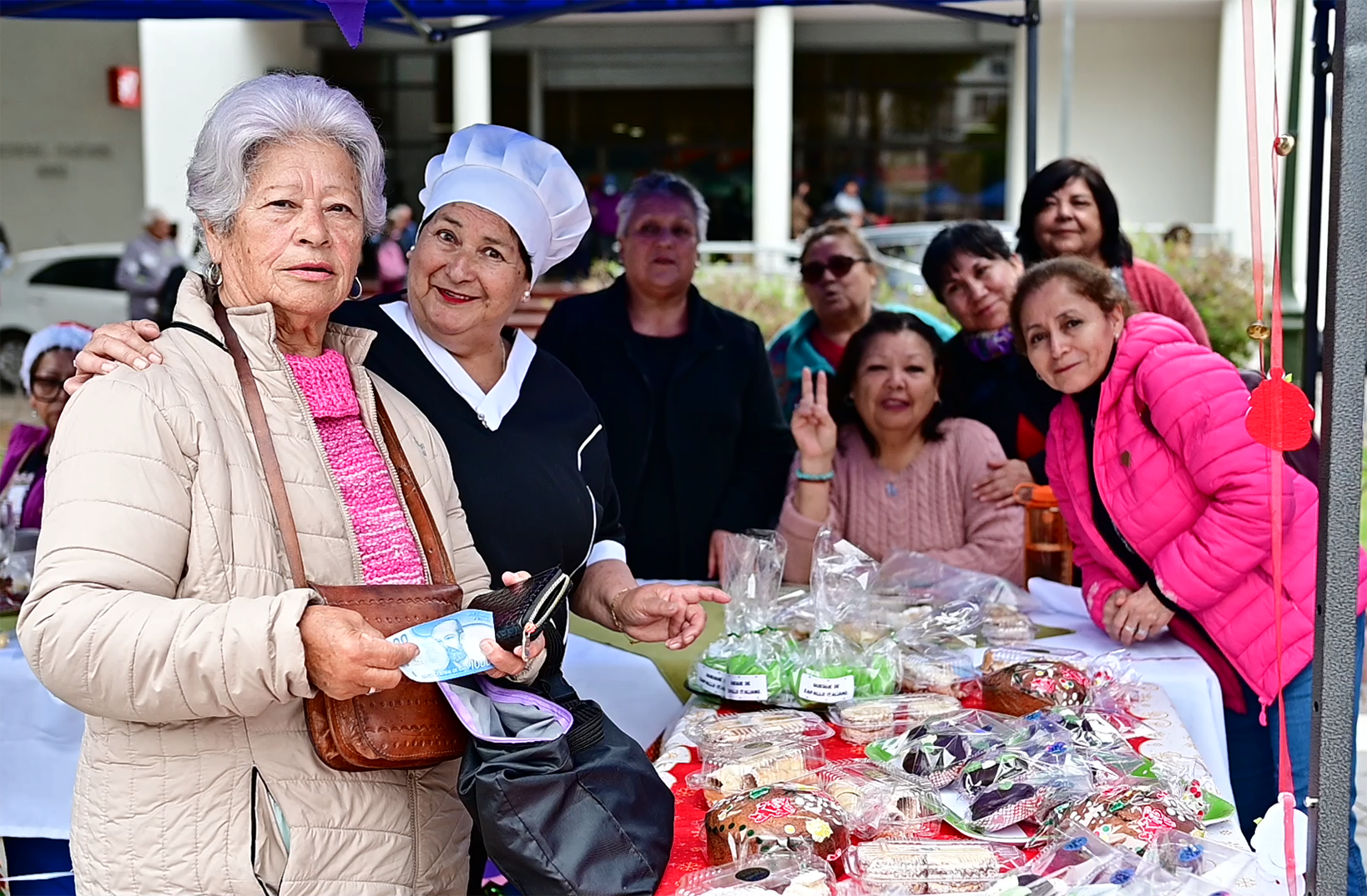 En la Plaza de Armas se reconoció el trabajo y participación de las personas mayores