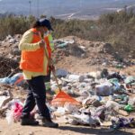 Esta acción, responde al trabajo que, de manera permanente, desarrollan funcionarios operativos del Municipio de Coquimbo en diversos sectores de la comuna y de Tongoy, para revalorizar los espacios públicos del territorio.