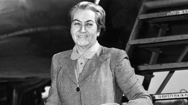 DIA DE GABRIELA MISTRAL