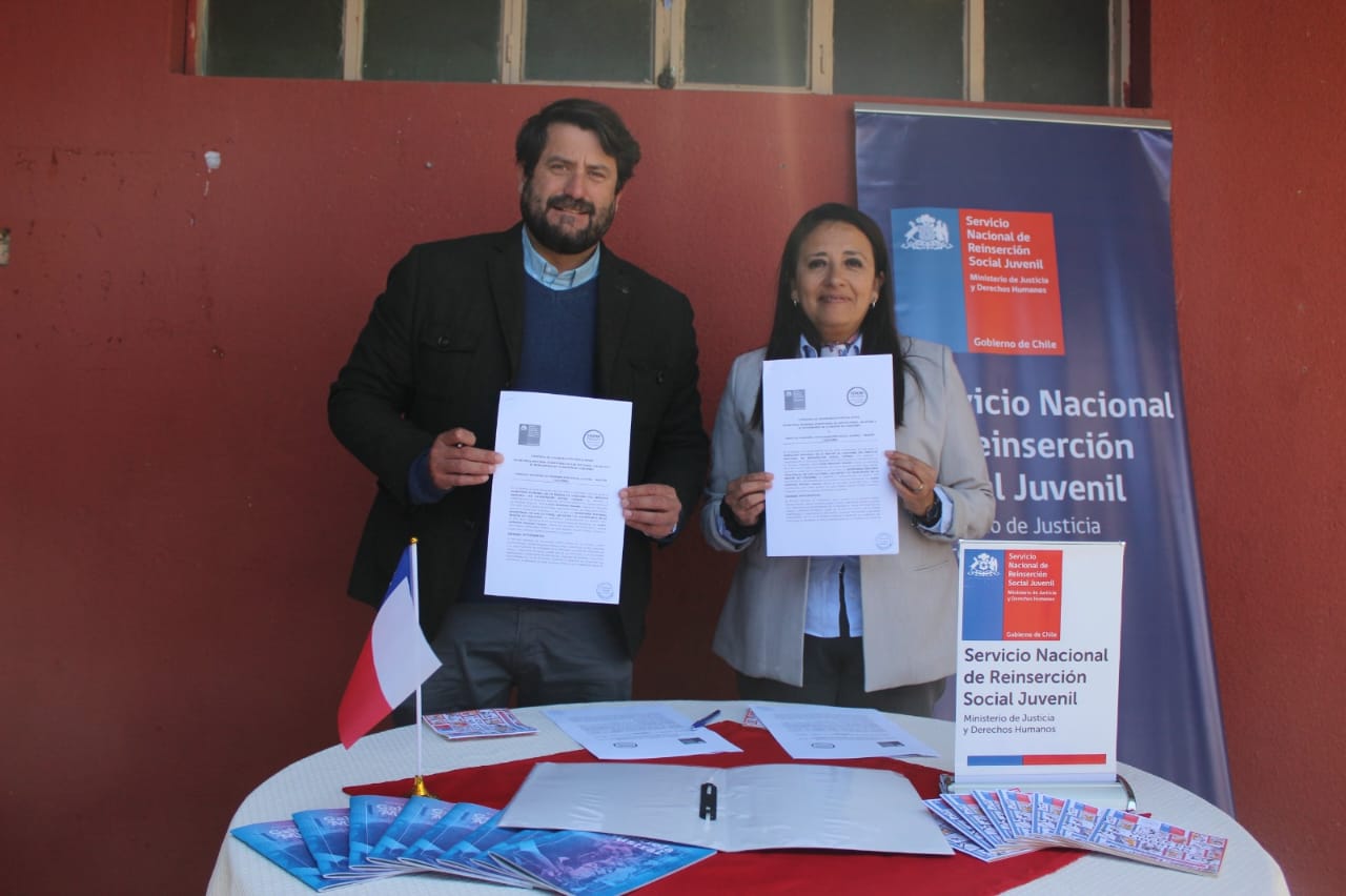 Con firma de convenio de colaboración buscan potenciar la reinserción social juvenil