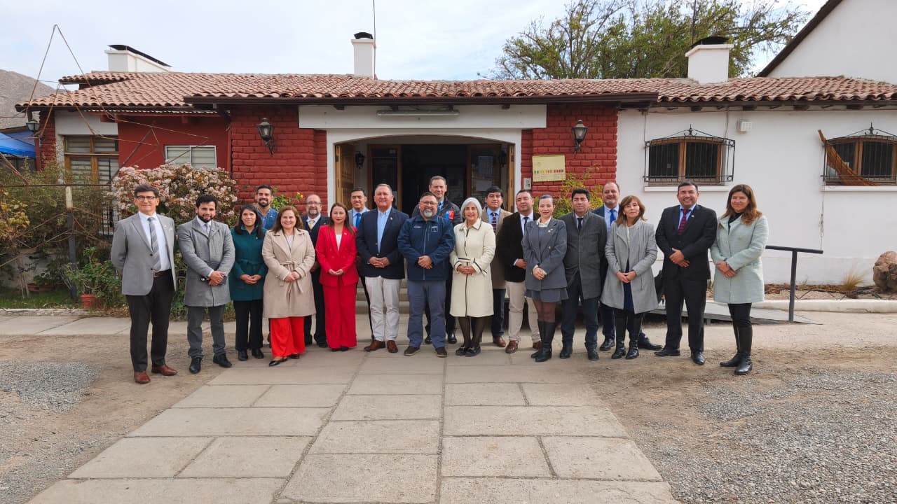 Gabinete Regional sesiona en Vicuña y pone acento en astroturismo y obras de infraestructura