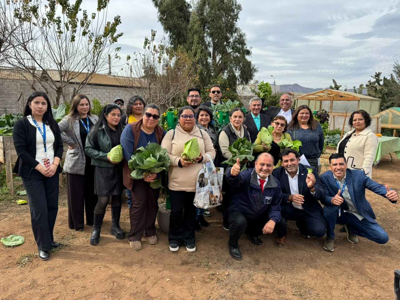 Fortalecen la Seguridad Alimentaria de Ovalle con innovador huerto comunitario y módulos de hidroponía para familias